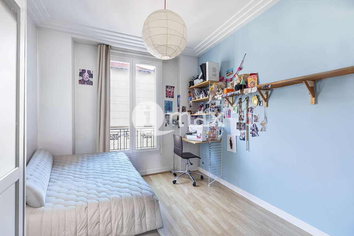 Appartement à LEVALLOIS-PERRET