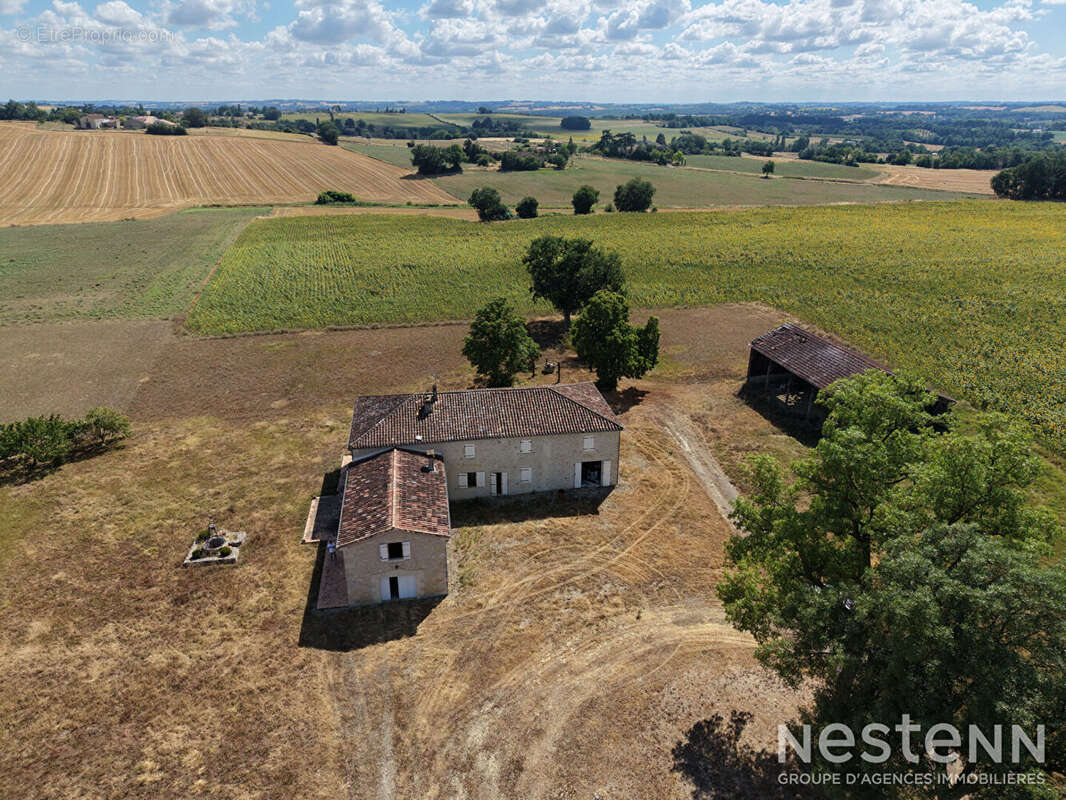 A Vendre Bâtisse en pierre de 209 m² en partie rénovée avec dépendances sur parcelle de plus de 1.2 ha - photo 18