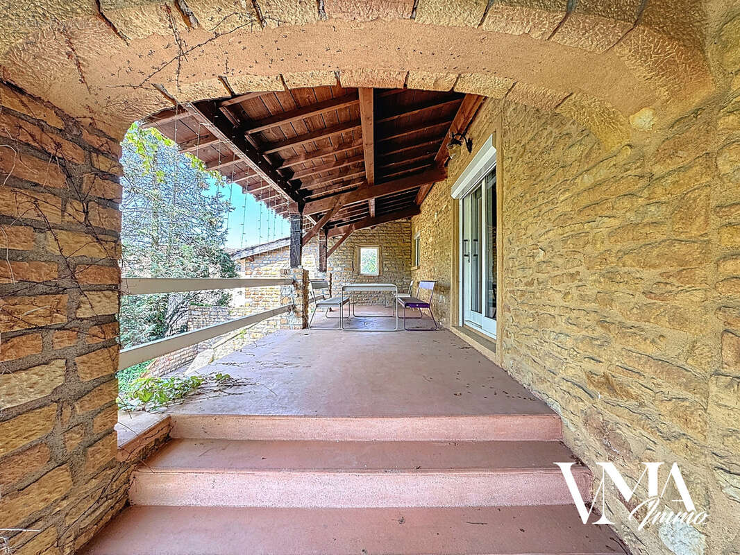 Maison à CHAZAY-D'AZERGUES