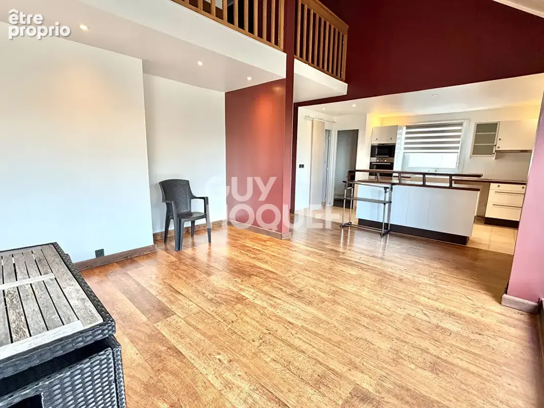 Appartement en duplex avec 2 terrasses au Coudray Montceaux - photo 4