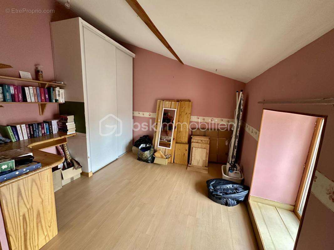 Maison en pierre avec grand garage et jardin clos - photo 13