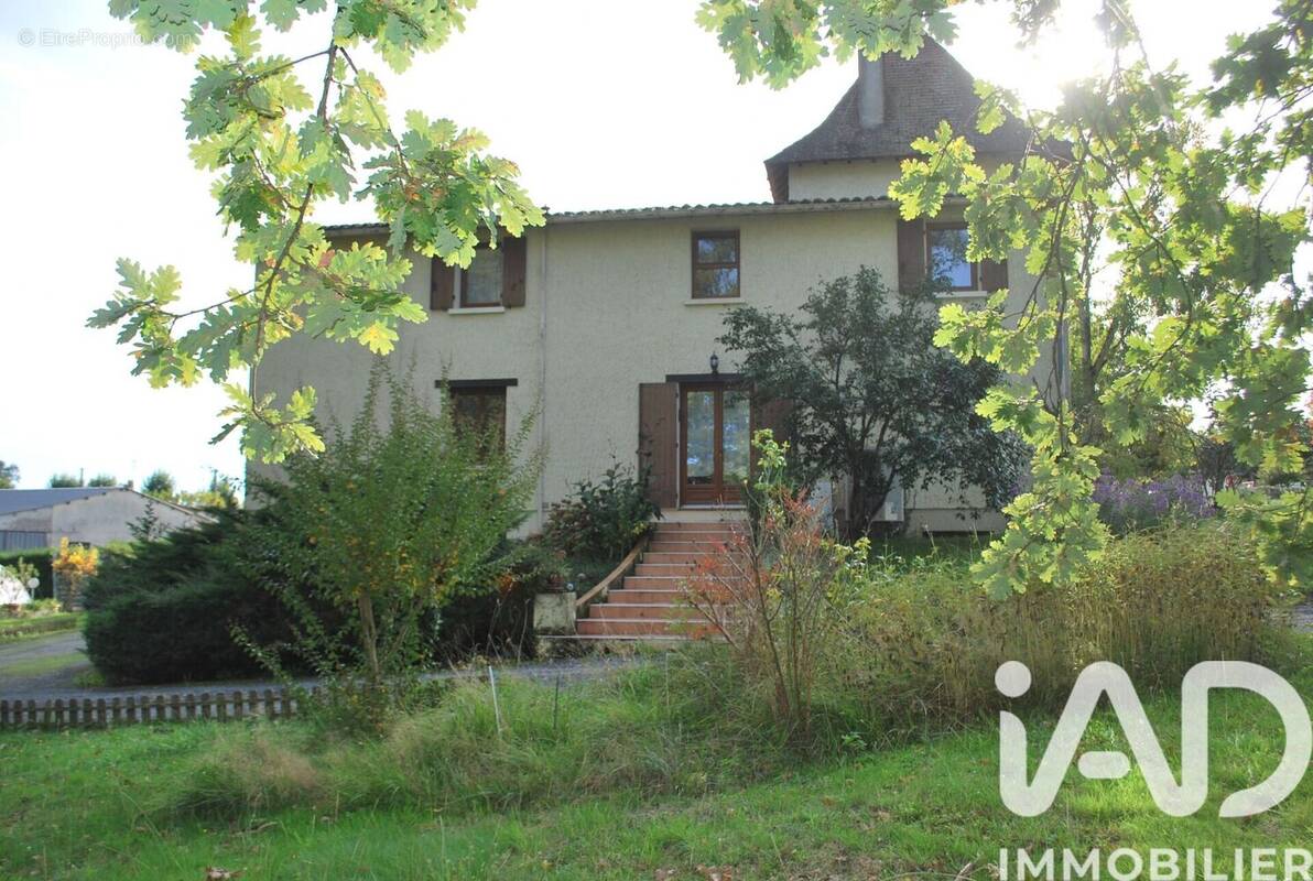 Photo 1 - Maison à MARGUERON