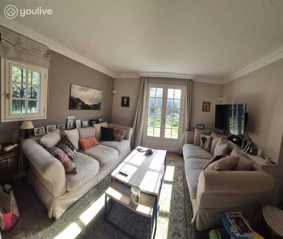 Maison à LANRIVOARE