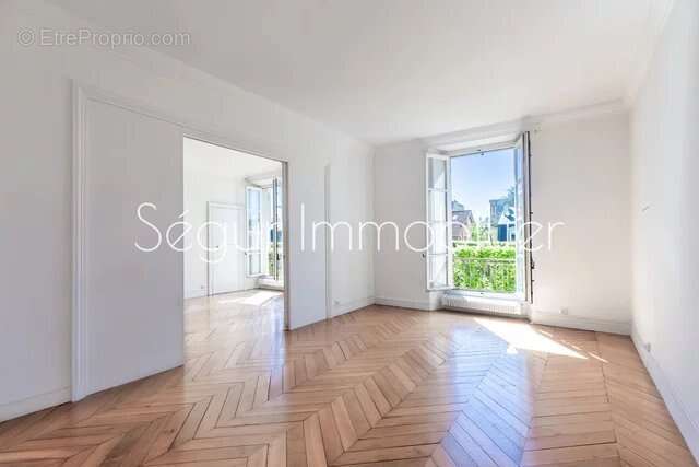Appartement à VERSAILLES