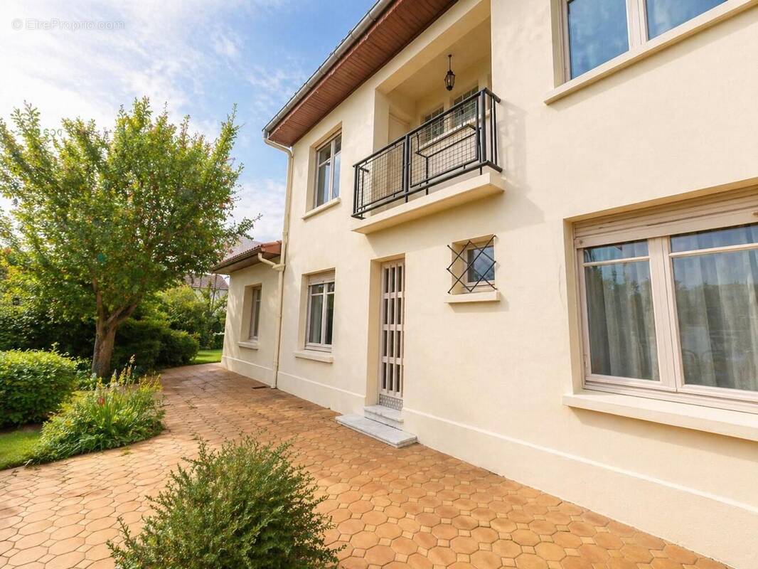 Photo 1 - Maison à VILLENAVE-D'ORNON