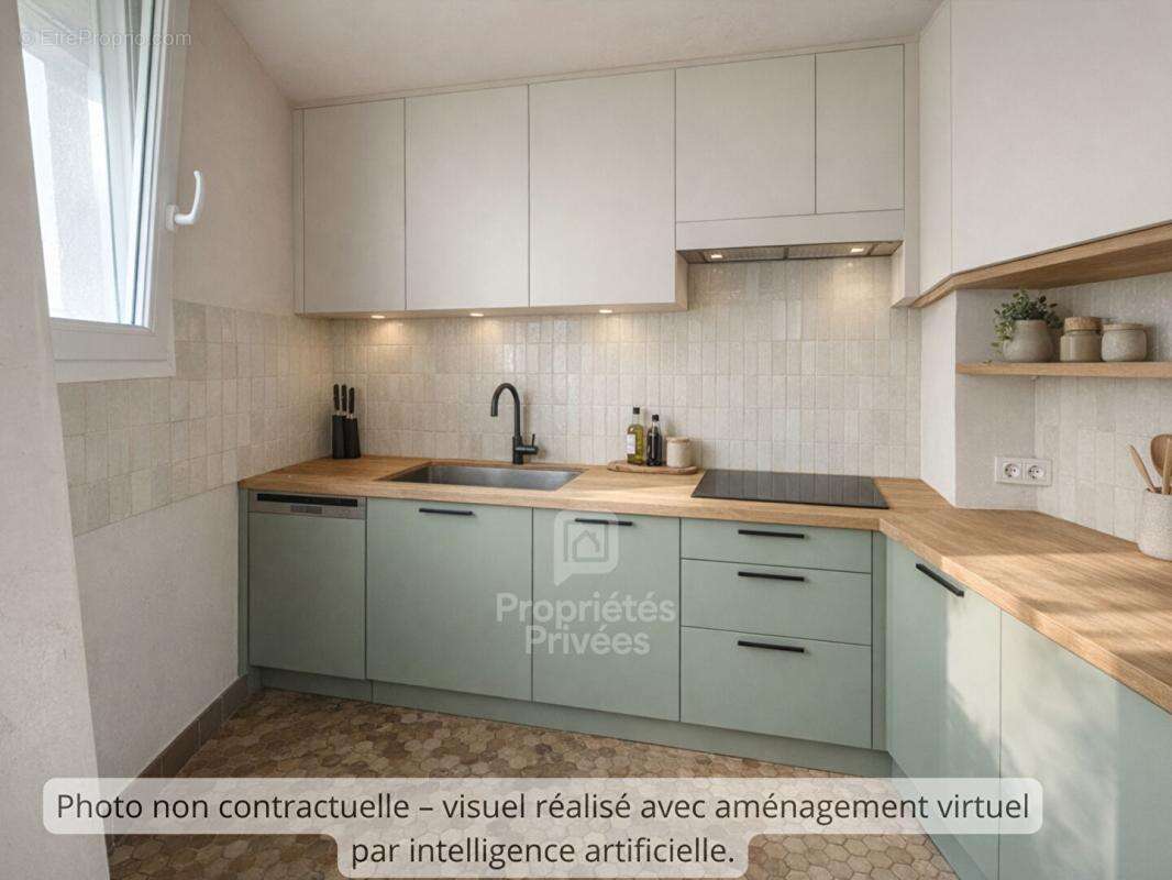 Maison à LA RIVIERE-SAINT-SAUVEUR