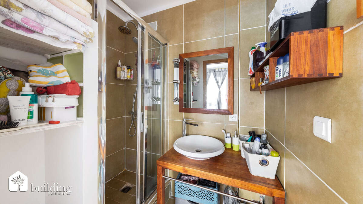 Appartement à LEVALLOIS-PERRET