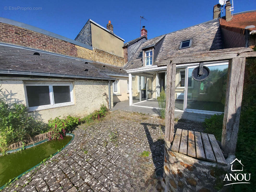 Maison à LA BAZOCHE-GOUET