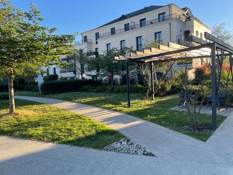 Appartement à SAINT-CYR-SUR-LOIRE