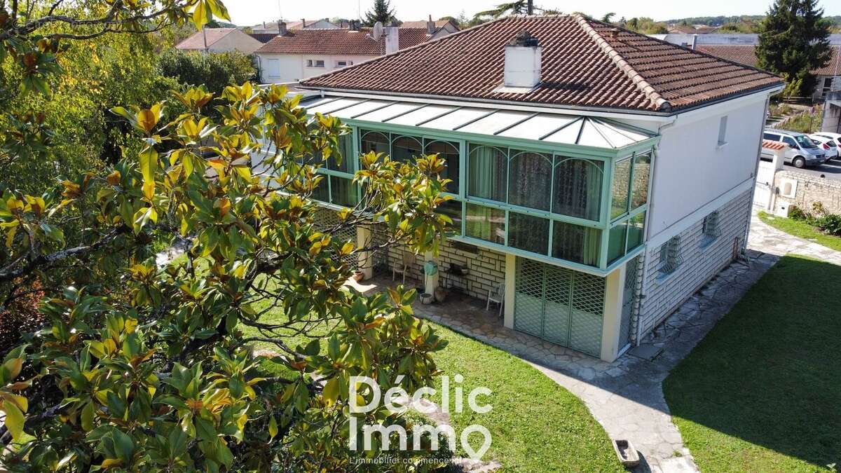 Maison à LA COURONNE