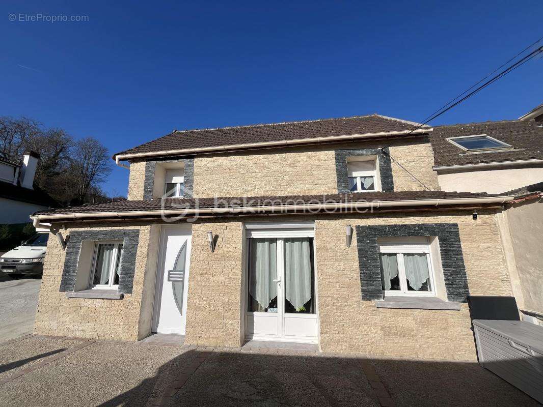 Propriété Idéale multi générationnelle ou activité professionnelle indépendante !! - photo 6