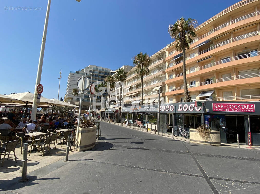 Commerce à CANET-EN-ROUSSILLON