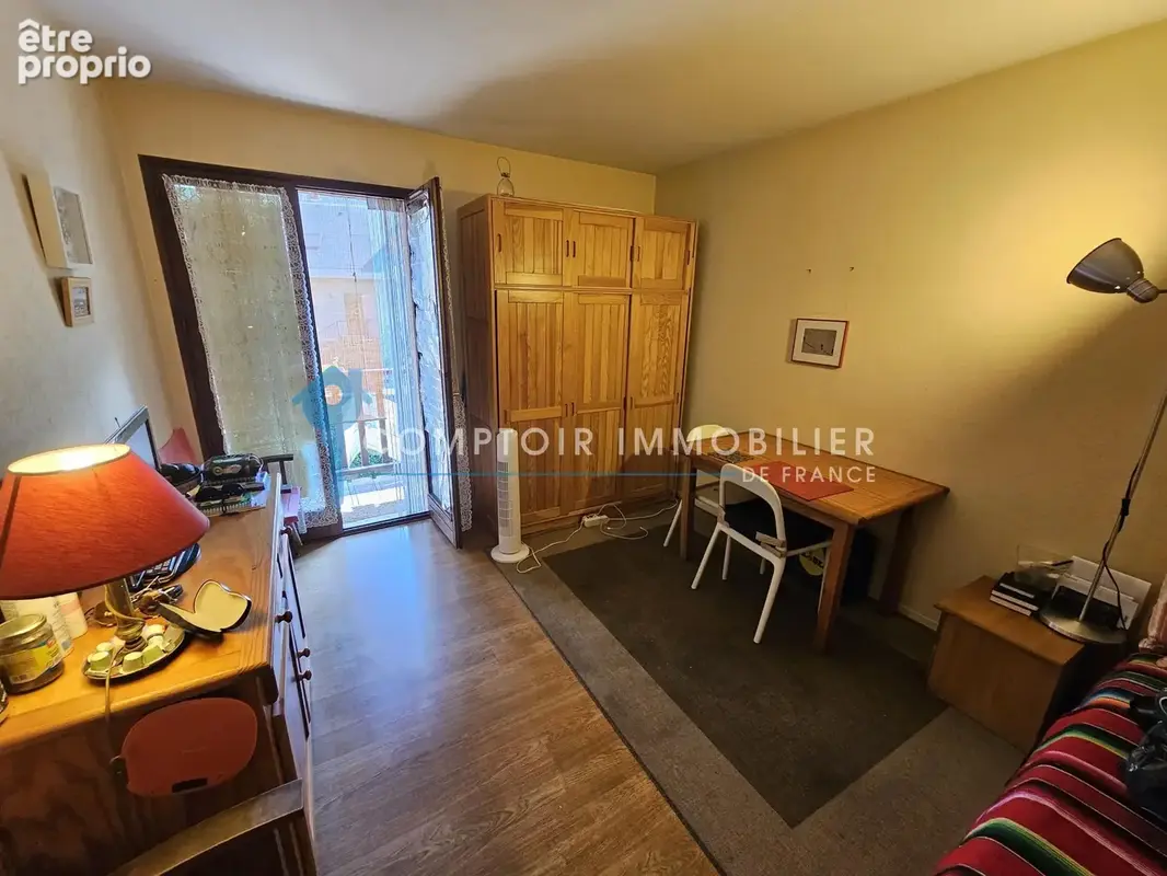 Dpt Haute-Garonne 31, Bagnères de Luchon 31110 - Studio cabine de 22 m2 avec place de parking - photo 3