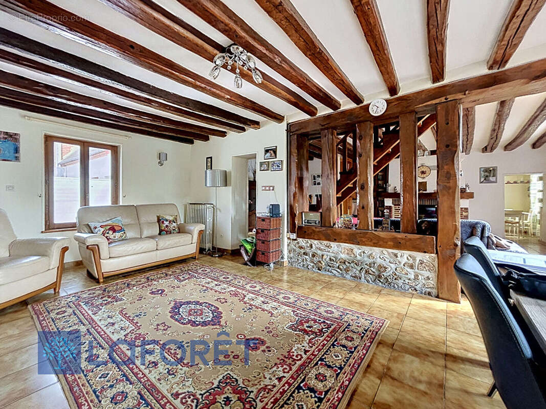 Maison à CHANDAI
