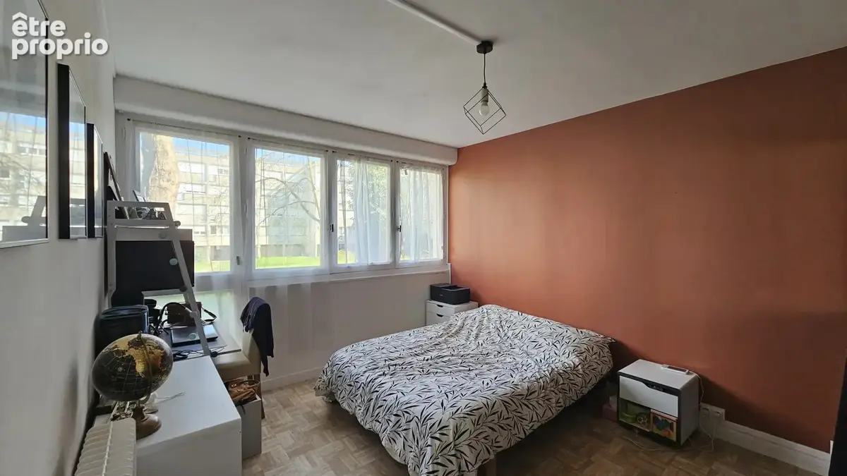 Proche métro, bel appartement (64 m2) avec balcon et cave. - photo 7