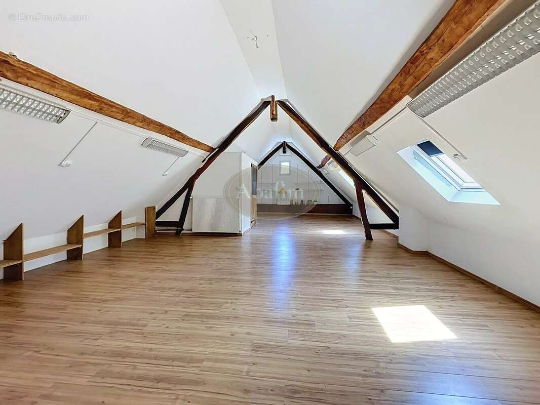 Maison de caractère avec dépendance - photo 13