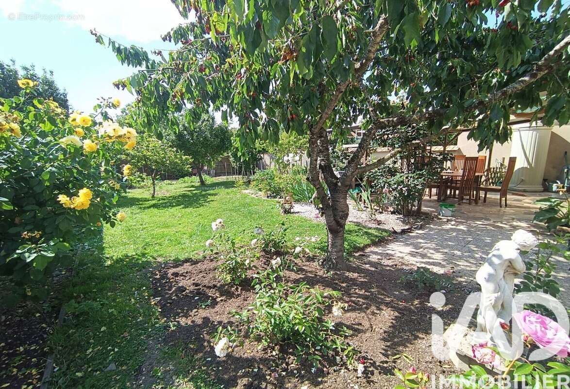 Photo 2 - Maison à MAINTENON