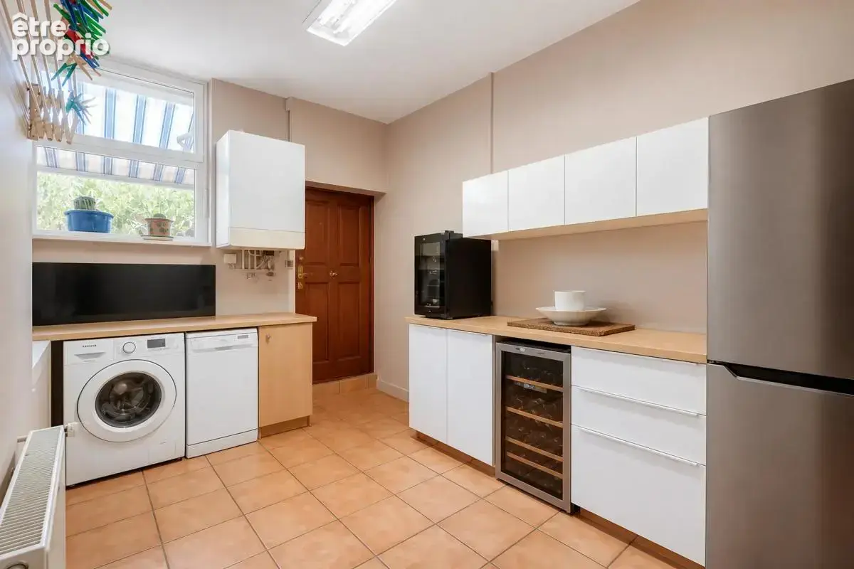 Maison de 5/6 pièces de 85 m² à Villeurbanne avec Garage et Cour - photo 12