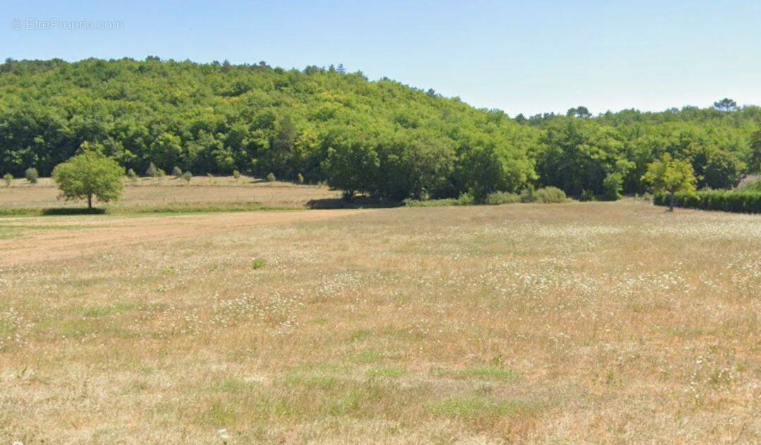 Terrain à CUBJAC