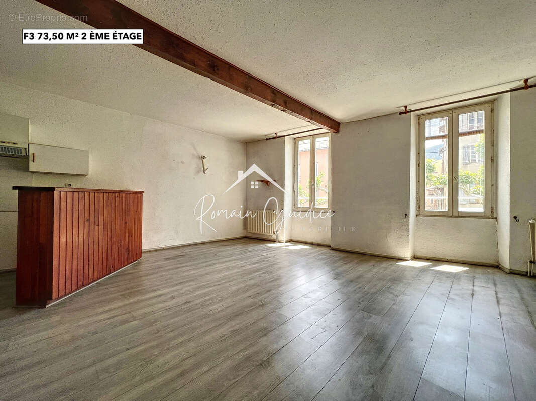 Immeuble de rapport de 321 m2 avec local commercial hypercentre - photo 6