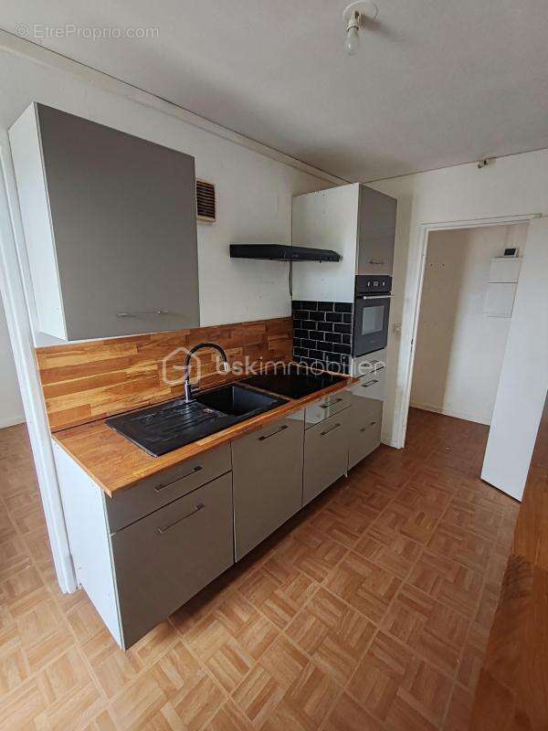 Appartement à LE PLESSIS-BELLEVILLE