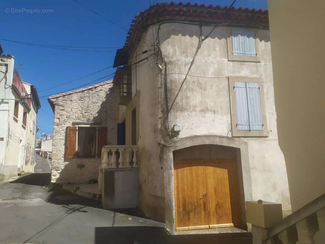 Maison à MONTAZELS