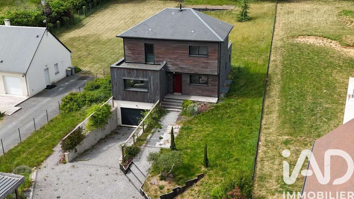 Photo 2 - Maison à NAZELLES-NEGRON