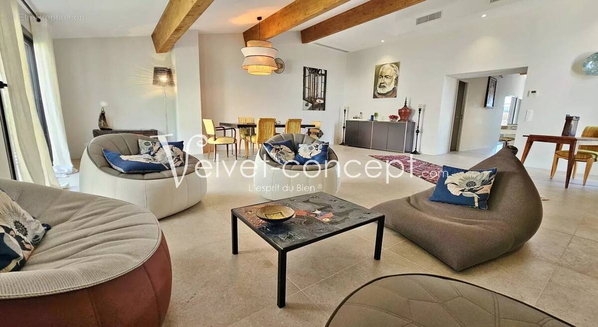Appartement à VALBONNE
