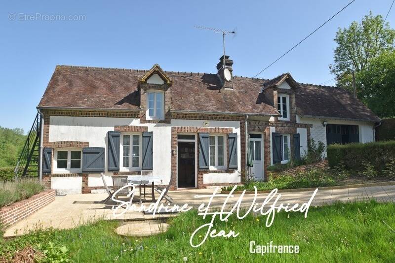 Maison à LES GENETTES