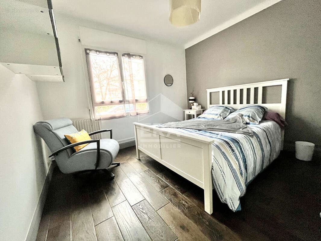 Appartement à SARTROUVILLE