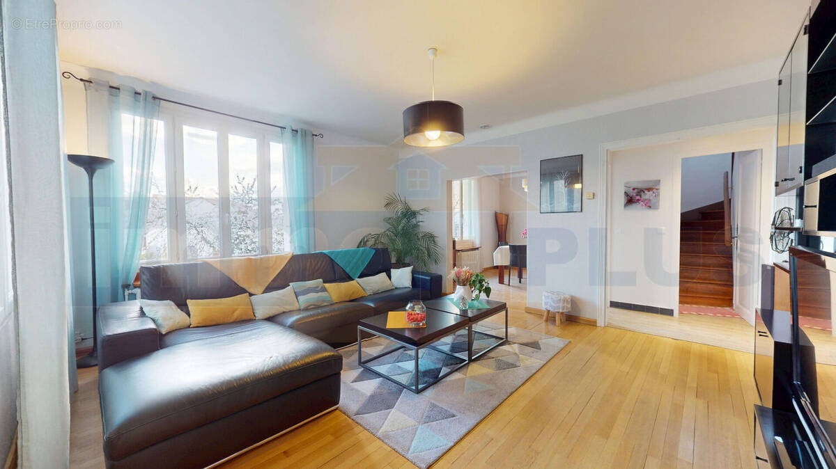 Maison à BOIS-D'ARCY