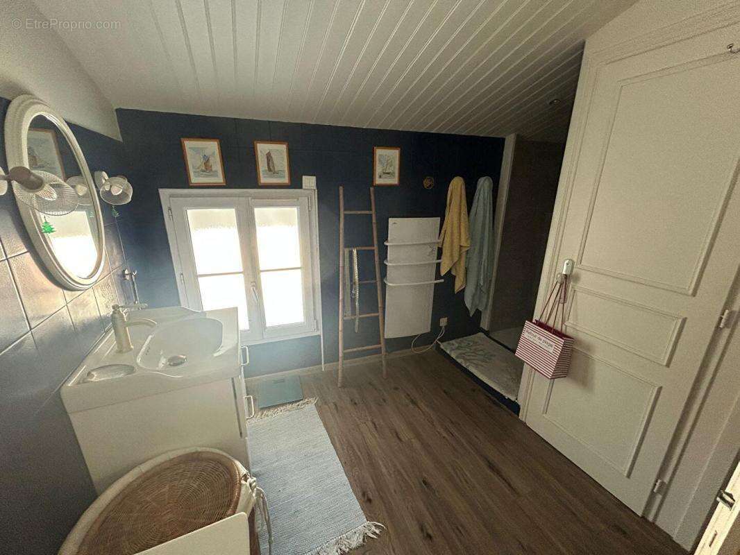 Maison à SAINT-NAZAIRE-SUR-CHARENTE