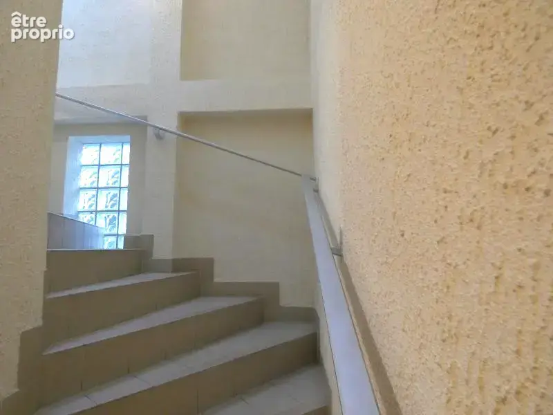 IMMEUBLE DE RAPPORT de 5 appartements et une boutique  A PLAILLY - photo 6