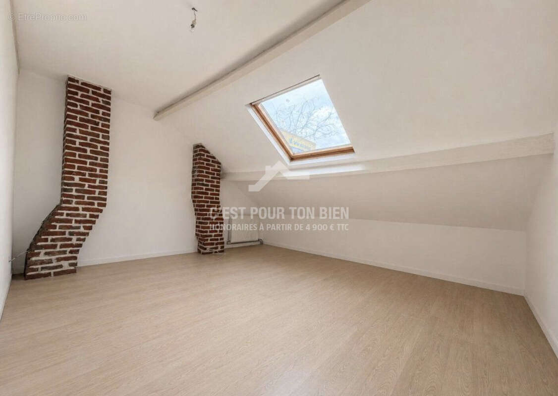 Maison 112 m² à Croix  - photo 4
