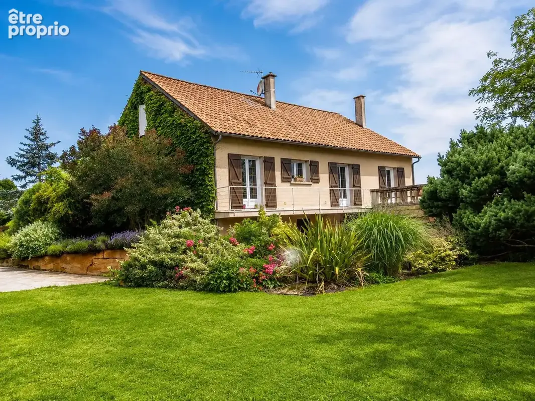 Maison 200 m² à Vivonne  - photo 2