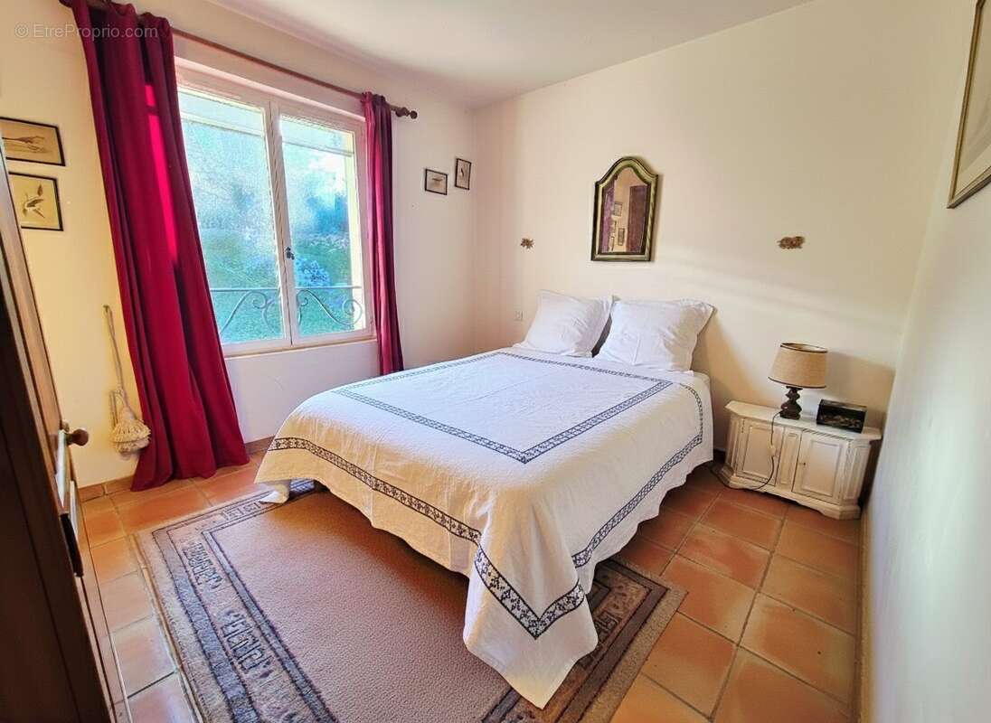 Maison à PLAN-DE-LA-TOUR