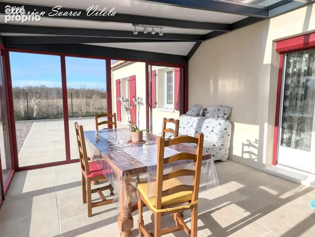 Une propriété aux multiples possibilités, maison principale, appartement indépendant et studio sur 1300 m² de terrain– - photo 2