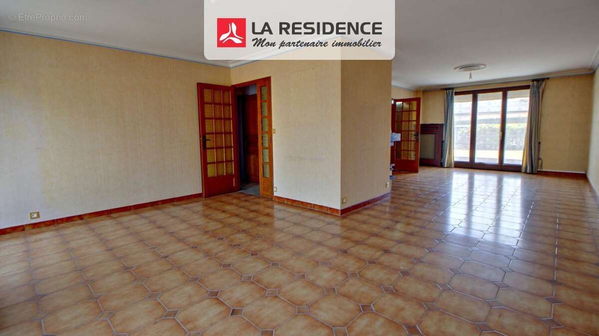 Maison à PLAISIR