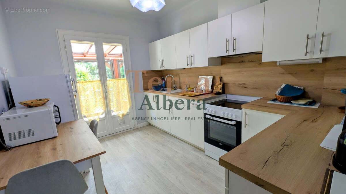 Maison à LAROQUE-DES-ALBERES