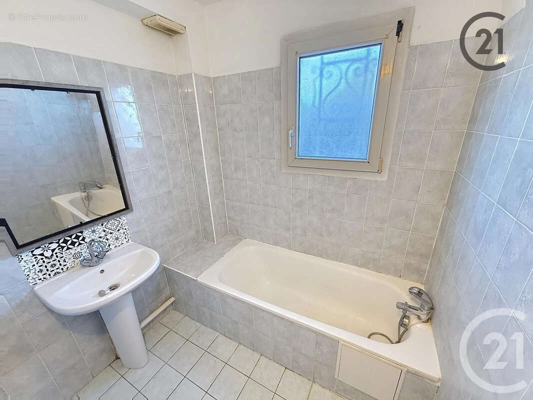 Maison à CHEMILLY-SUR-YONNE