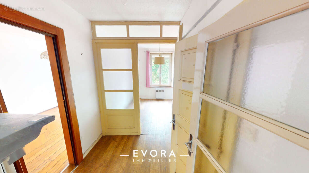 Appartement à VITRY-SUR-ORNE