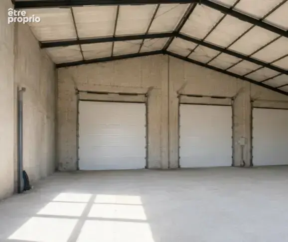 Entrepôt à vendre - photo 3