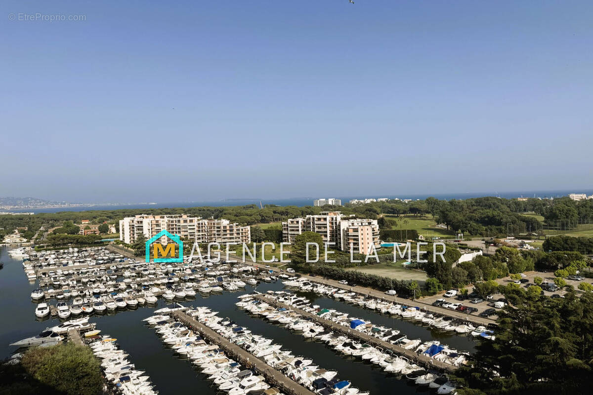 Appartement à MANDELIEU-LA-NAPOULE