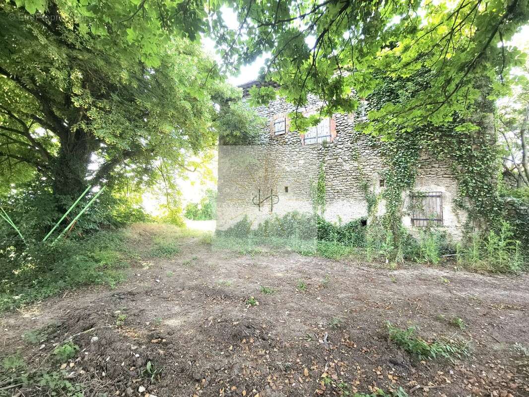 Maison à CLEON-D'ANDRAN