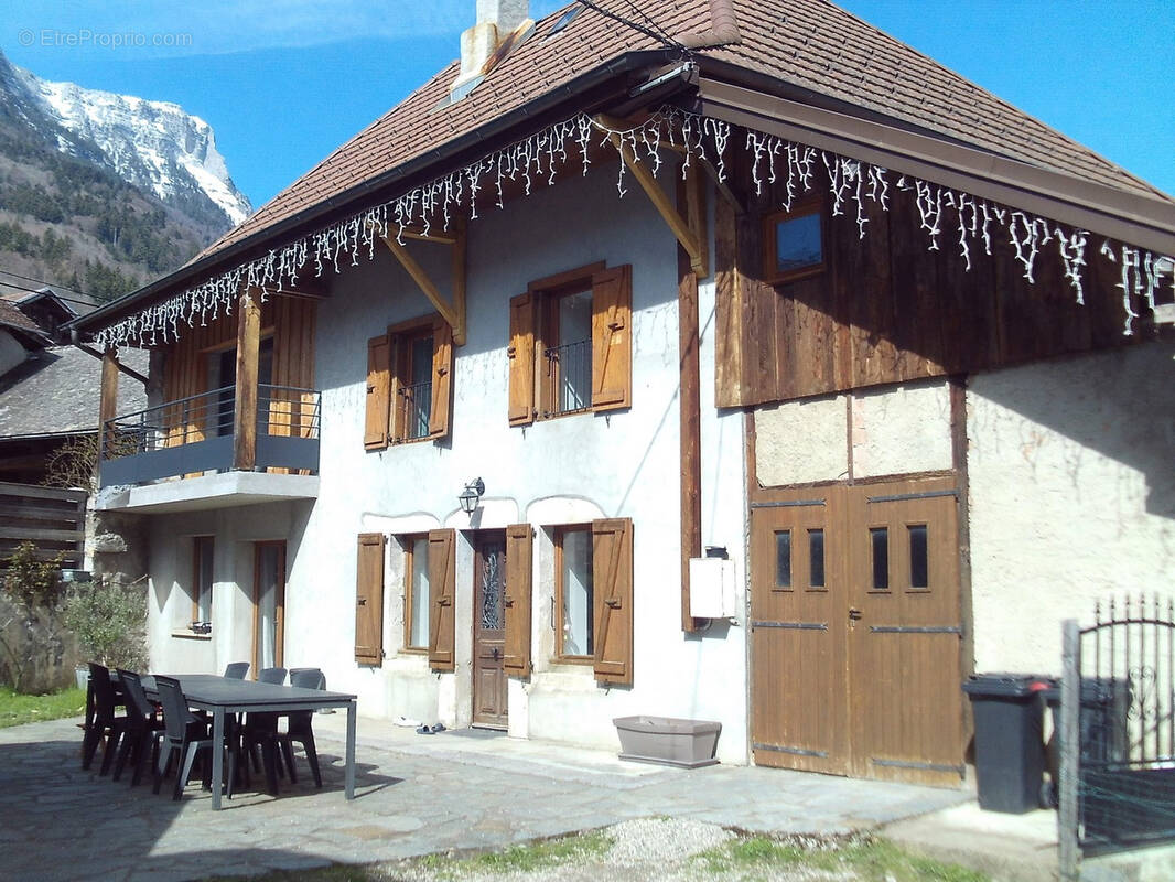 Maison à CHAPAREILLAN