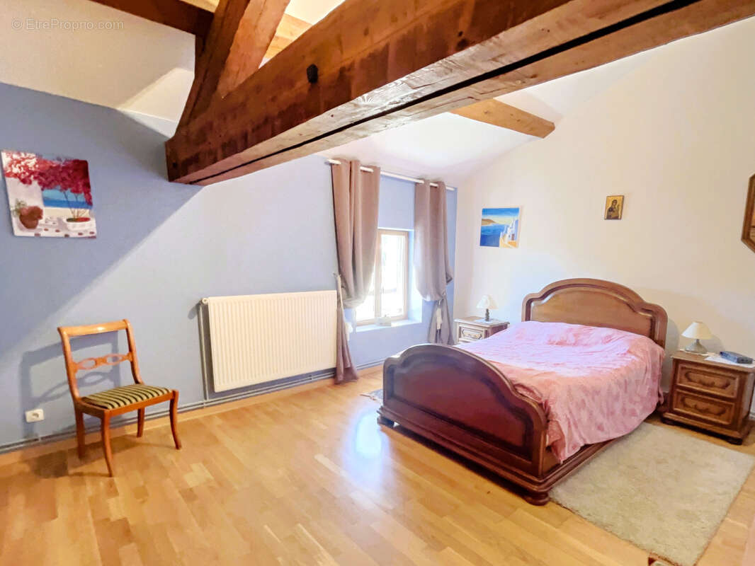 Maison à MONTLUEL