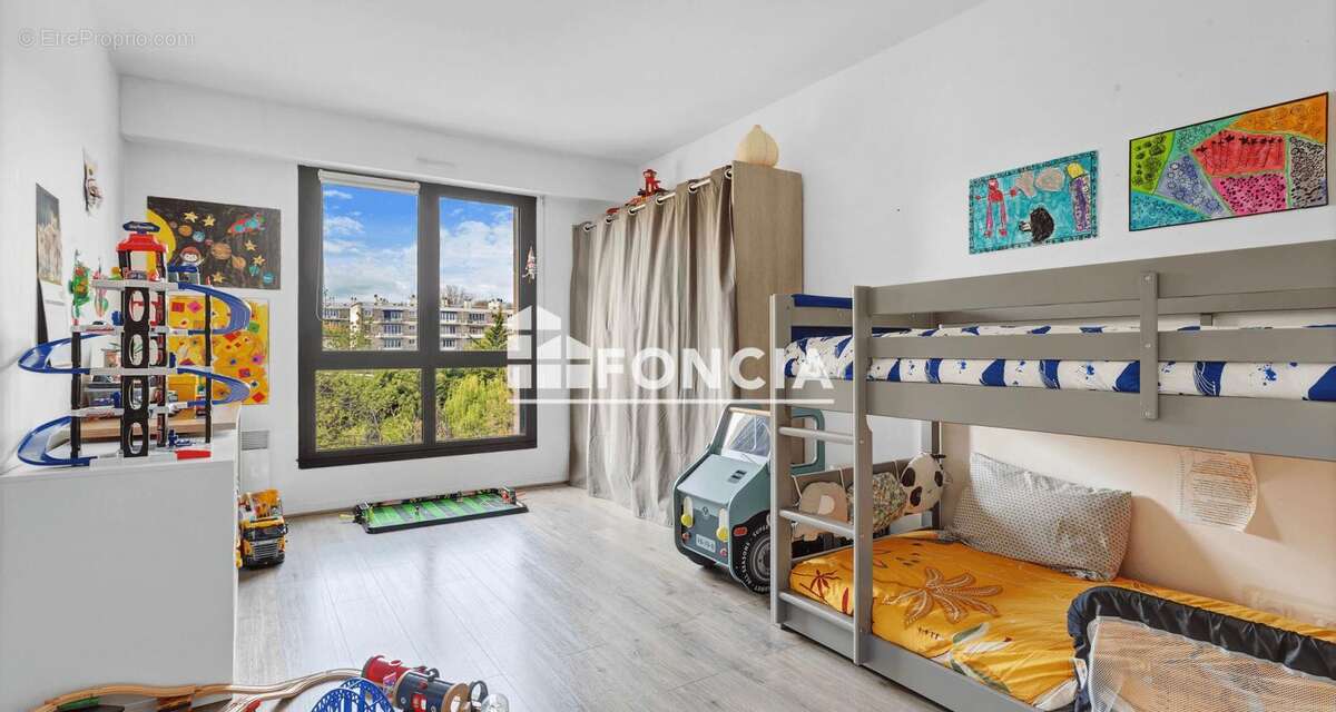 Appartement à BOURG-LA-REINE