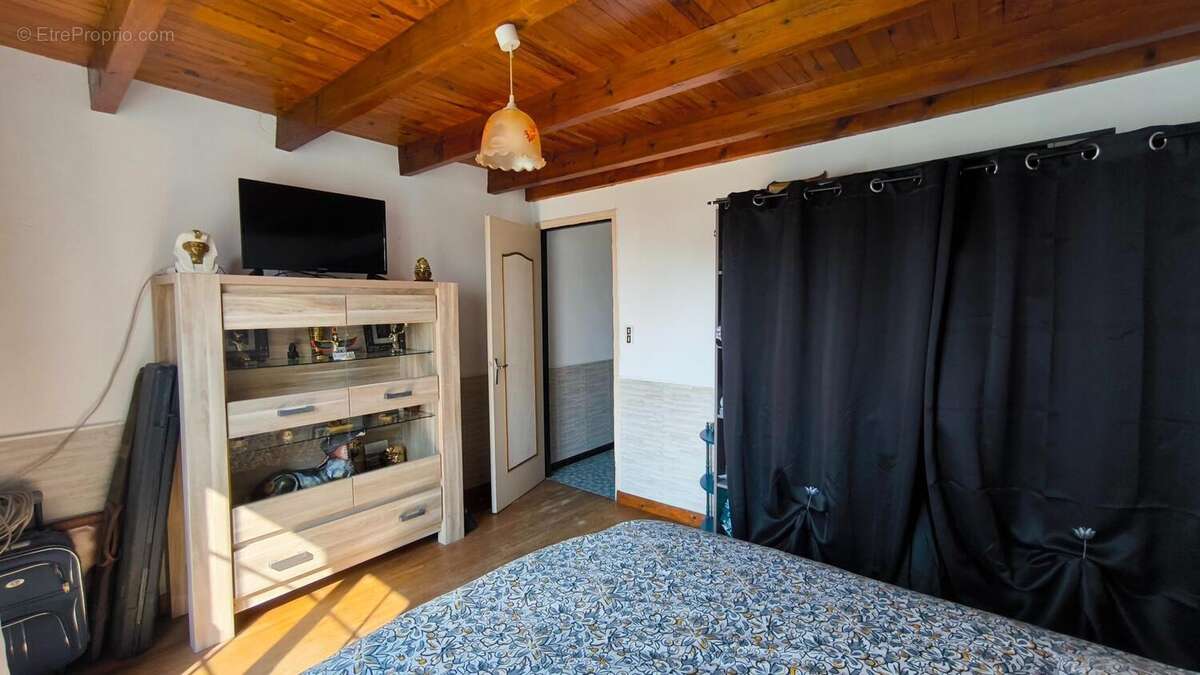 Photo 8 - Maison à VERGNE