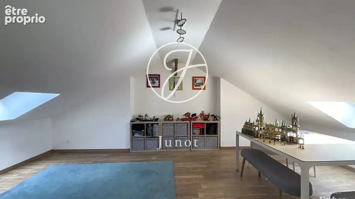 Marcq-en-Barœul – SAINT-MAUR – Maison de Maître – 12 pièces - 369,96m² – 9 chambres – Jardin  – Garage - Cave - photo 20