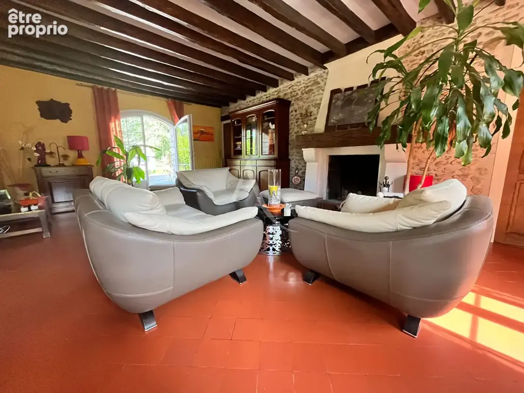 Maison familiale de 151 m² avec terrain à SAINTE-MESME - photo 11